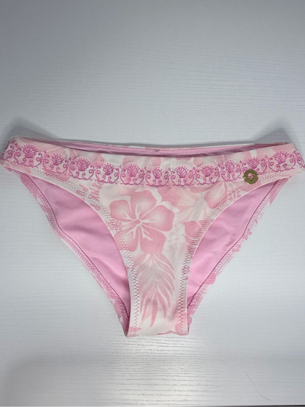 Pink Palm Puff Vela bikini bottom in XXS in Paradise Pink in great condition